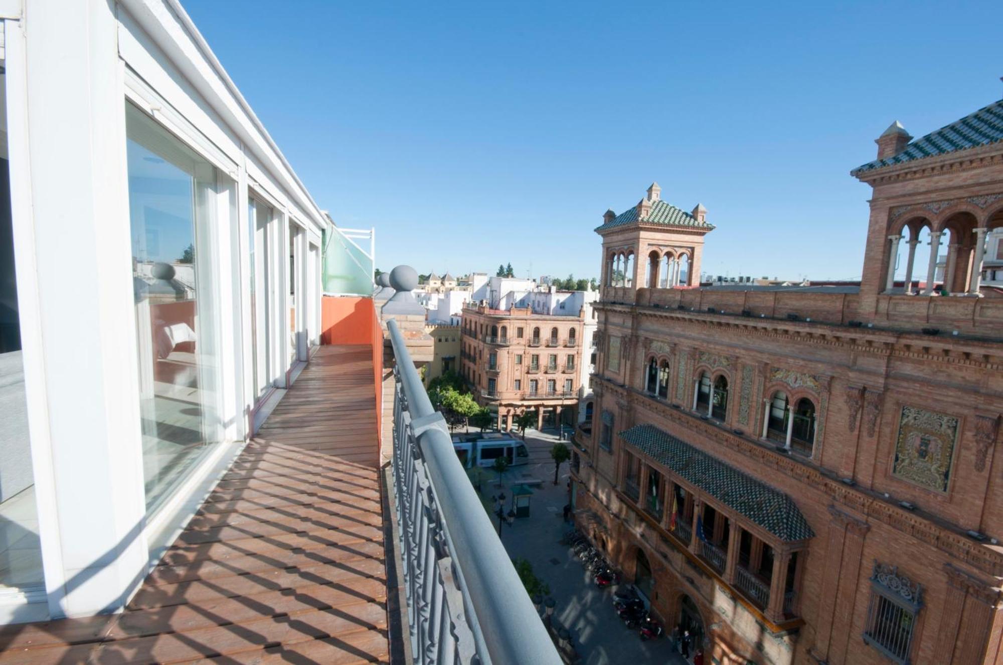 Apartamentos Avenida Seville Exterior photo