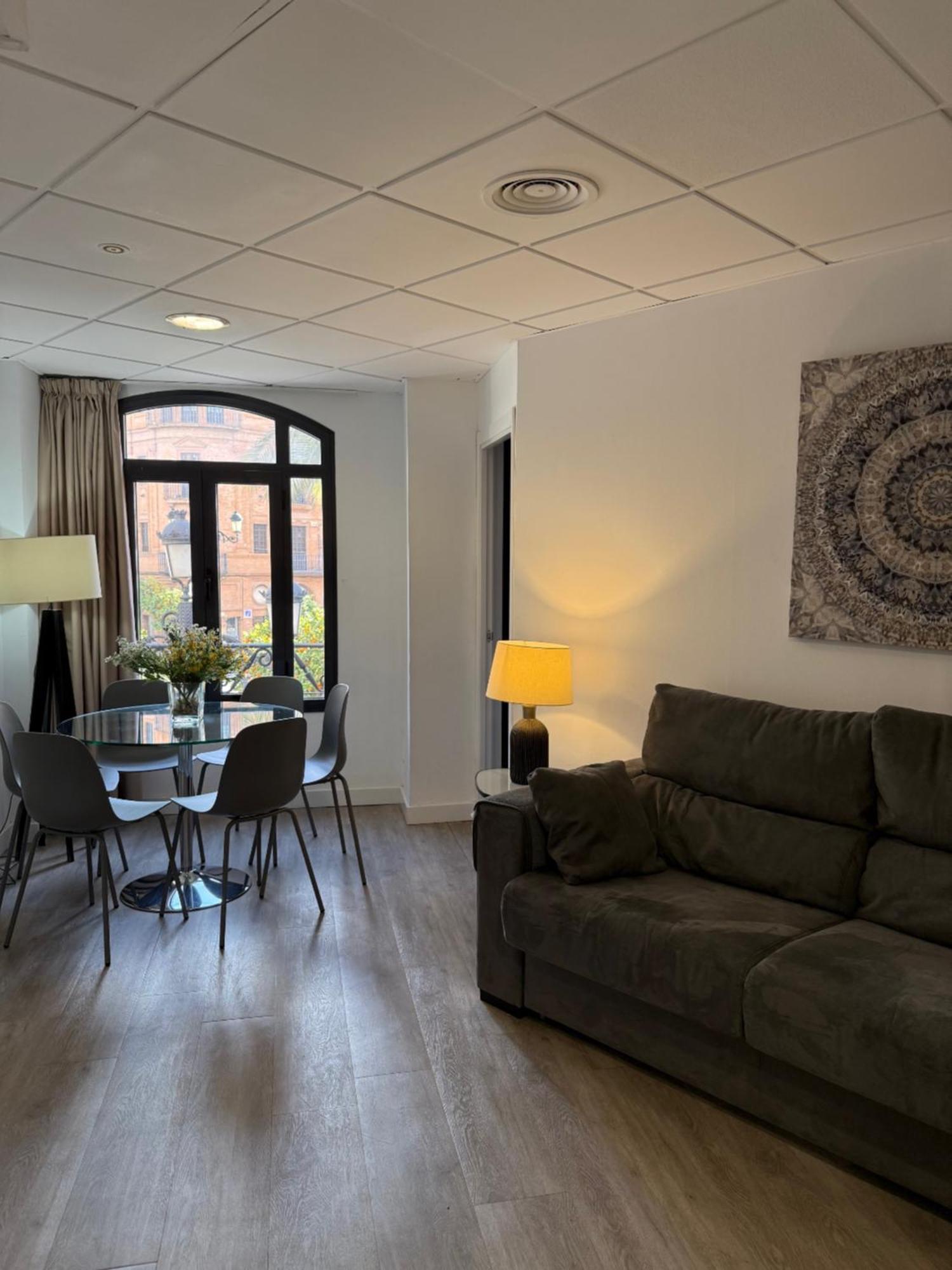 Apartamentos Avenida Seville Exterior photo