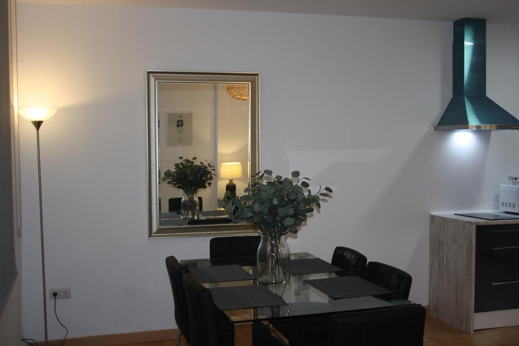 Apartamentos Avenida Seville Exterior photo
