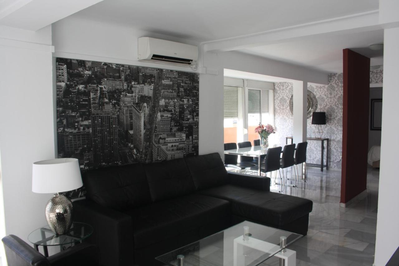 Apartamentos Avenida Seville Exterior photo